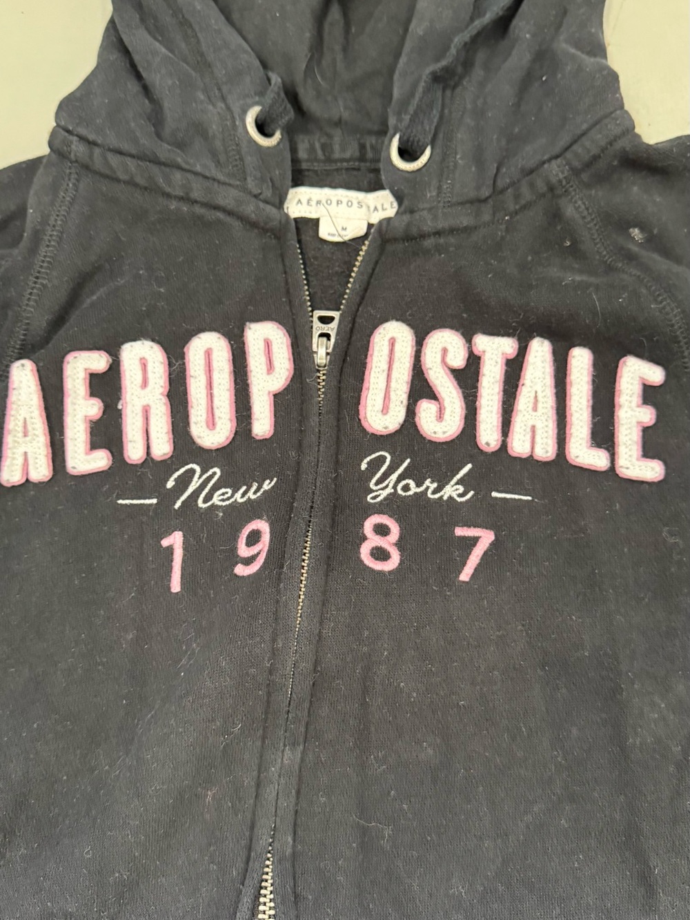 Aeropostale New York 1987 Black Zip Hoodie Sweatshirt Sweater Pink Appliqué Logo